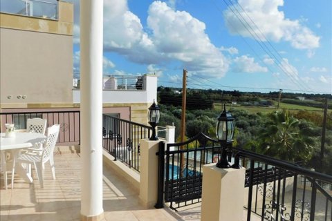 Studio Villa in Paphos,  No. 38545