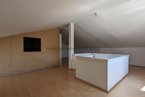 Вилла 327м2 в Строволос, Никосия, Кипр № 37301 8