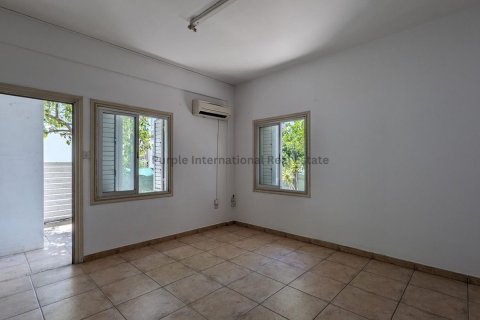 Вилла 327м2 в Строволос, Никосия, Кипр № 37301 29