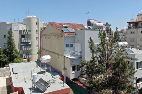 Вилла 110м2 в Строволос, Никосия, Кипр № 37301 3