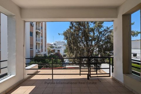 Вилла 110м2 в Строволос, Никосия, Кипр № 37301 27