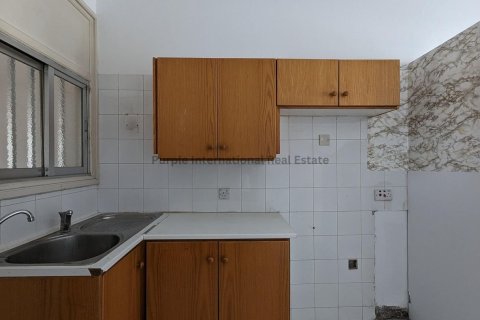 Вилла 327м2 в Строволос, Никосия, Кипр № 37301 25