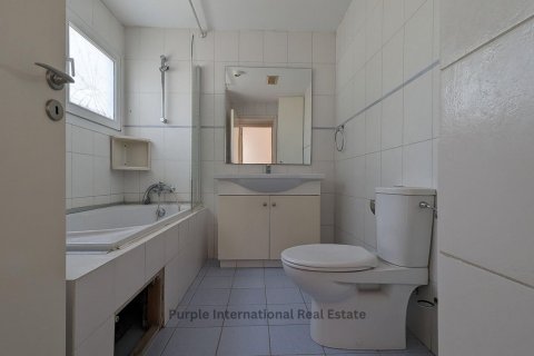 Вилла 110м2 в Строволос, Никосия, Кипр № 37301 15