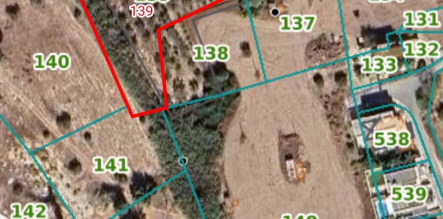 Земельный участок 4637м2 в Ливадия, Никосия, № 50634