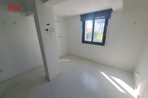 11 habitaciones Oficina en Larnaca, Larnaka,  No. 50638 10