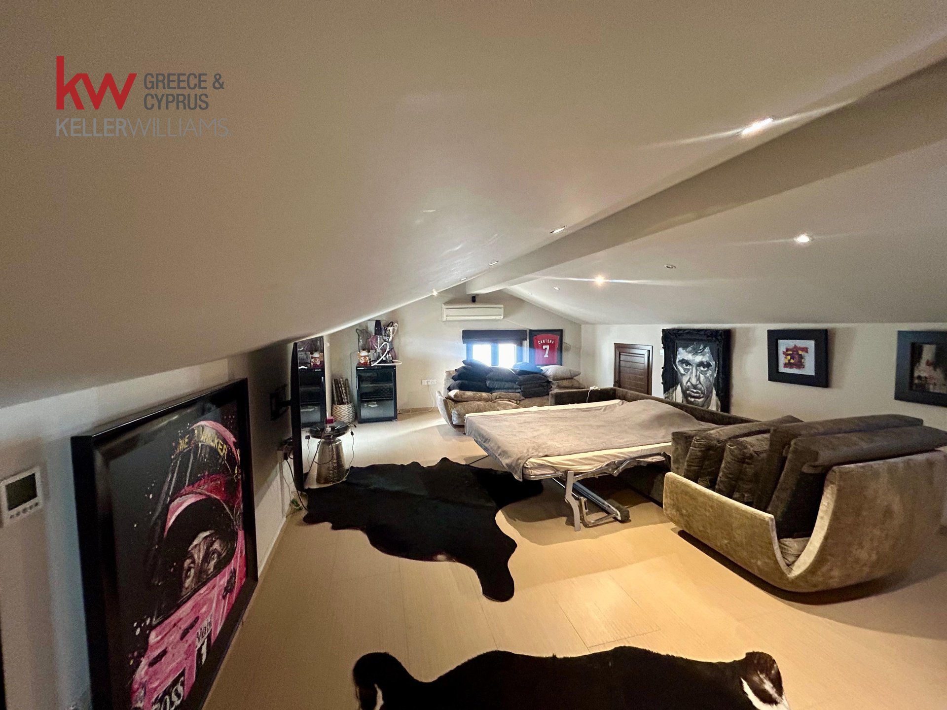 5 bedrooms Villa in Larnaka, Cyprus No. 50637