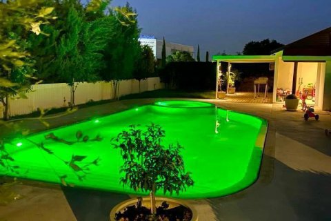 5 bedrooms Villa in Larnaka,  No. 50637 18