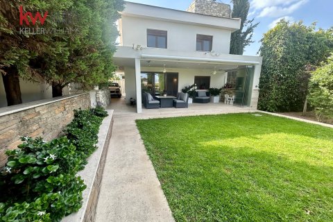 5 bedrooms Villa in Larnaka,  No. 50637 20