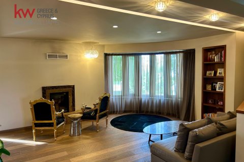 5 bedrooms Villa in Larnaka,  No. 50637 2