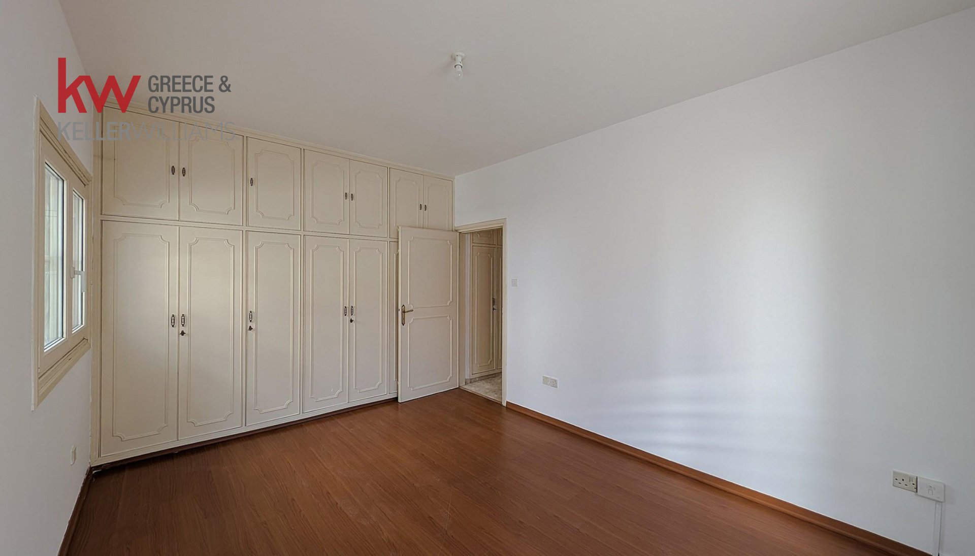 7 bedrooms Townhouse in Larnaca, Larnaka, Cyprus No. 39705