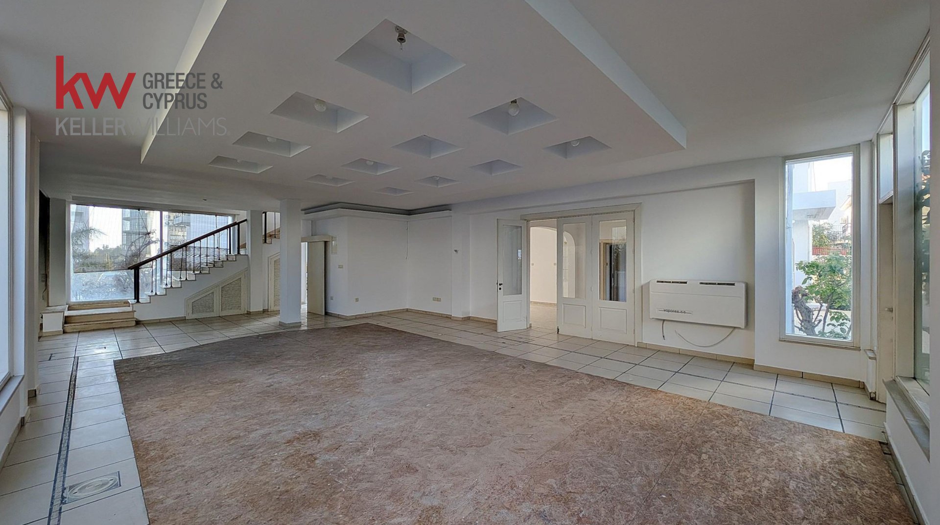 7 bedrooms Townhouse in Larnaca, Larnaka, Cyprus No. 39705