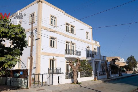7 bedrooms Townhouse in Larnaca, Larnaka,  No. 39705 2