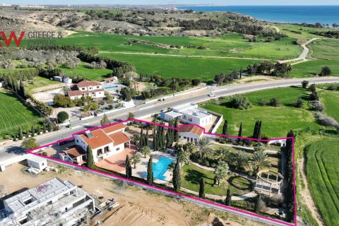 6 bedrooms Villa in Pyla, Larnaka,  No. 39706
