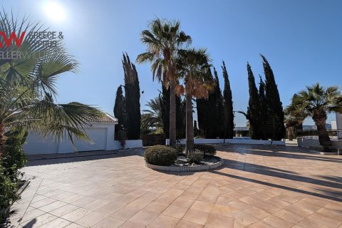 6 bedrooms Villa in Pyla, Larnaka,  No. 39706 5