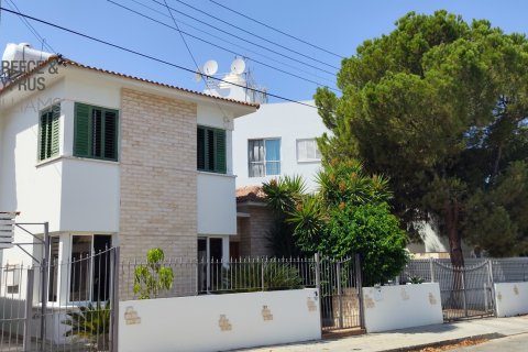 3 bedrooms Townhouse in Strovolos, Nicosia, No. 39550