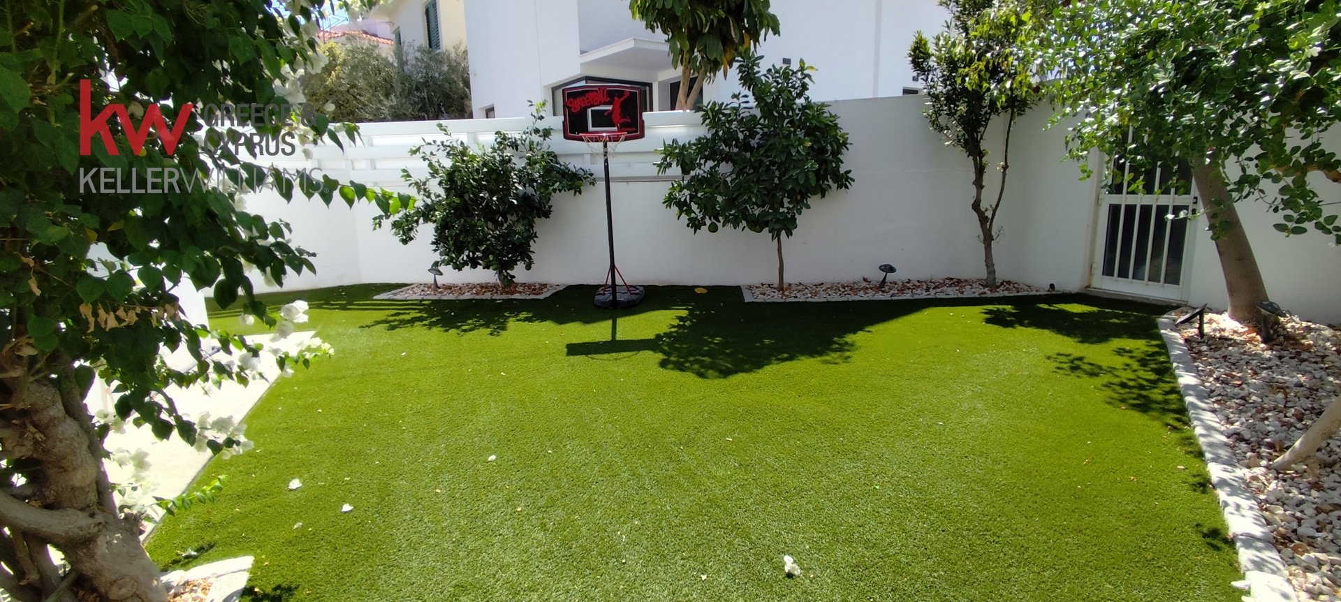 3 bedrooms Townhouse in Strovolos, Nicosia, Cyprus No. 39550
