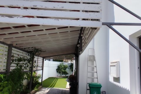 3 bedrooms Townhouse in Strovolos, Nicosia,  No. 39550 13