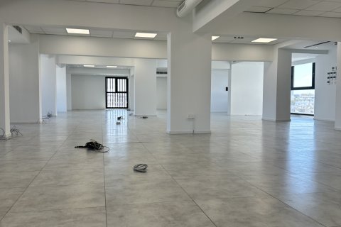300m2 Office in Limassol,  No. 40463