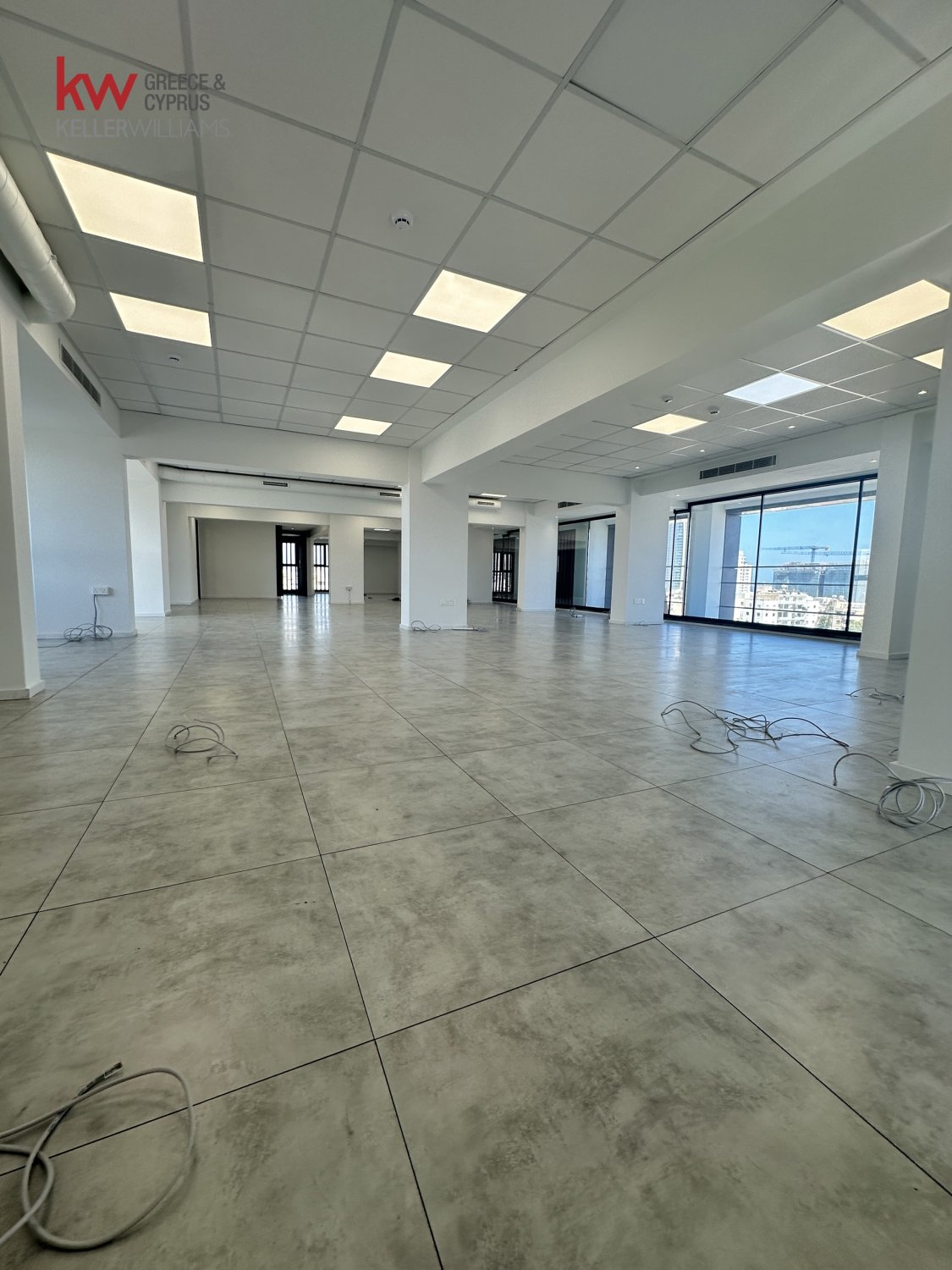700m2 Office in Limassol, Cyprus No. 40464