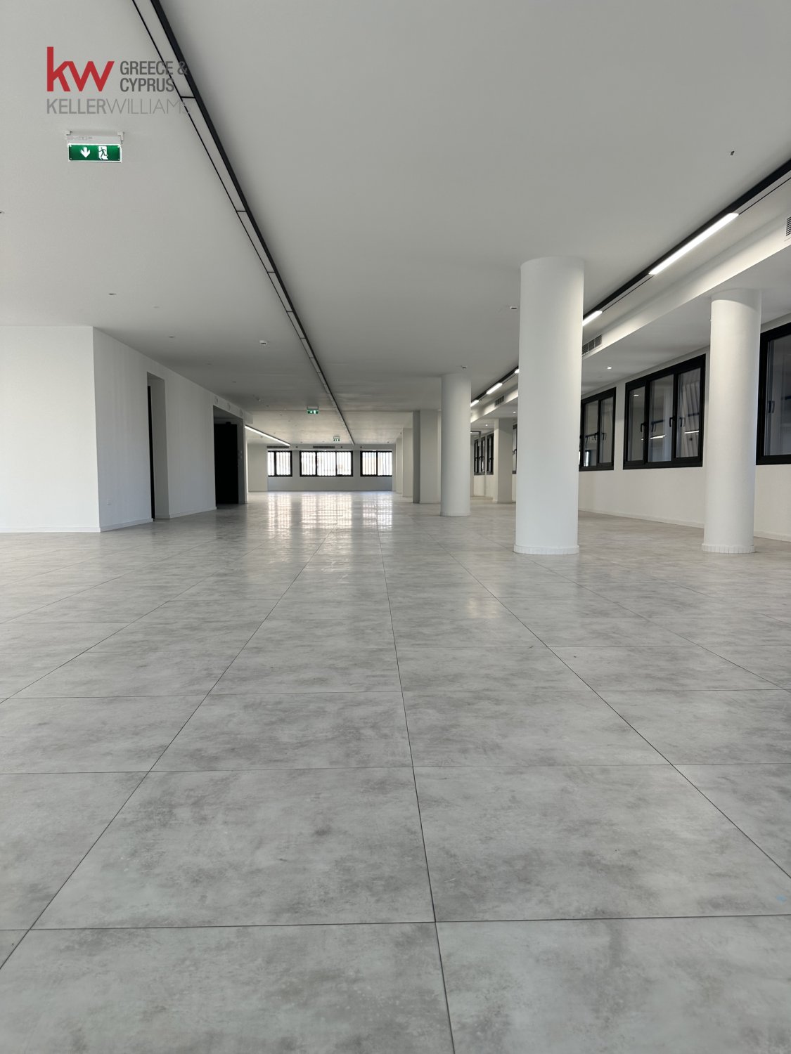 700m2 Office in Limassol, Cyprus No. 40464