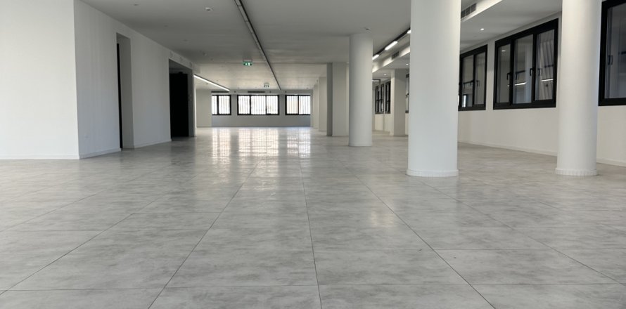 700m2 Office in Limassol, No. 40464