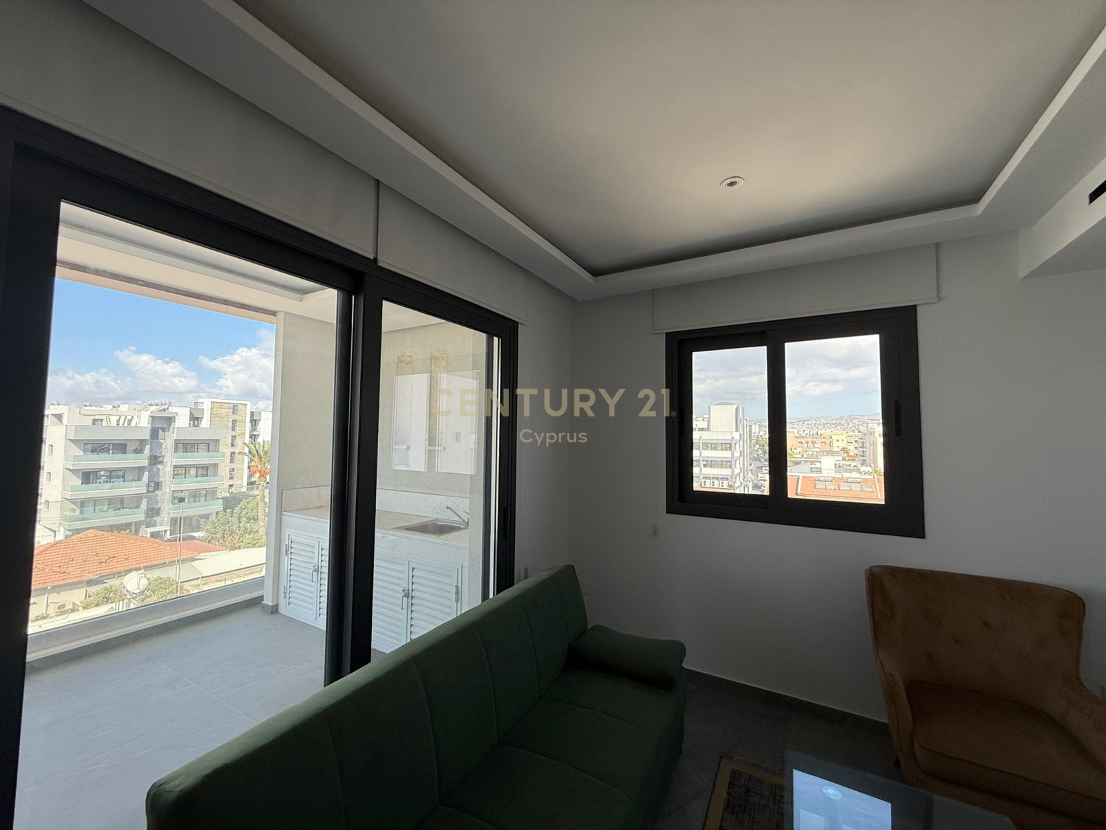 638m2 Building in Limassol, Cyprus No. 55951