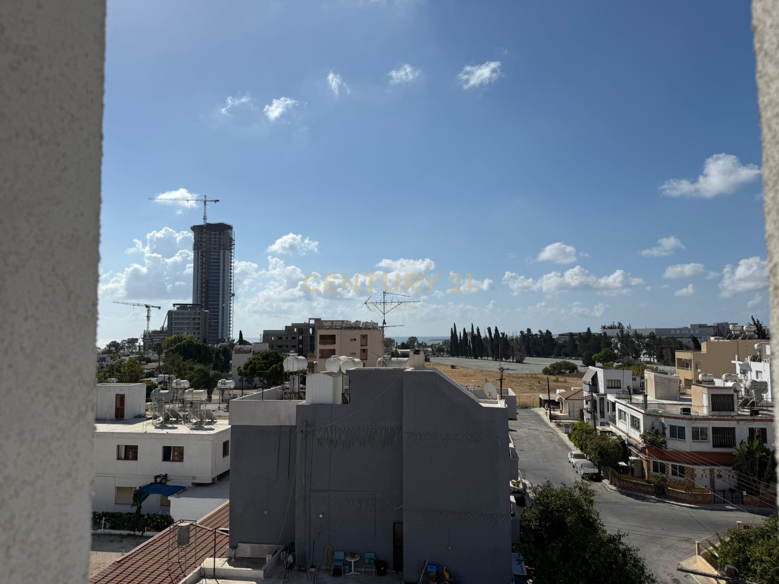 638m2 Building in Limassol, Cyprus No. 55951