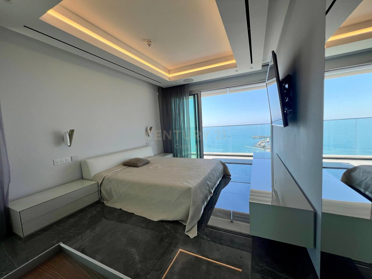 3 bedrooms Apartment in Agios Tychonas, Limassol, Cyprus No. 55956