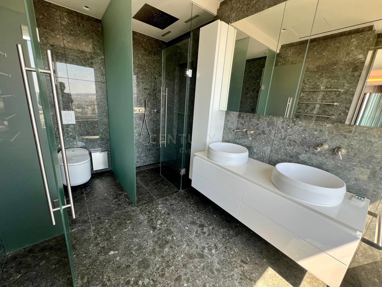 3 bedrooms Apartment in Agios Tychonas, Limassol, Cyprus No. 55956