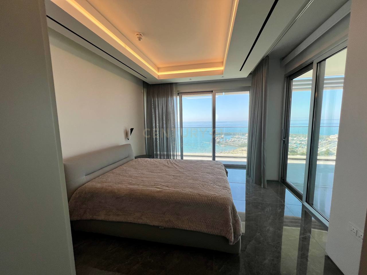 3 bedrooms Apartment in Agios Tychonas, Limassol, Cyprus No. 55956