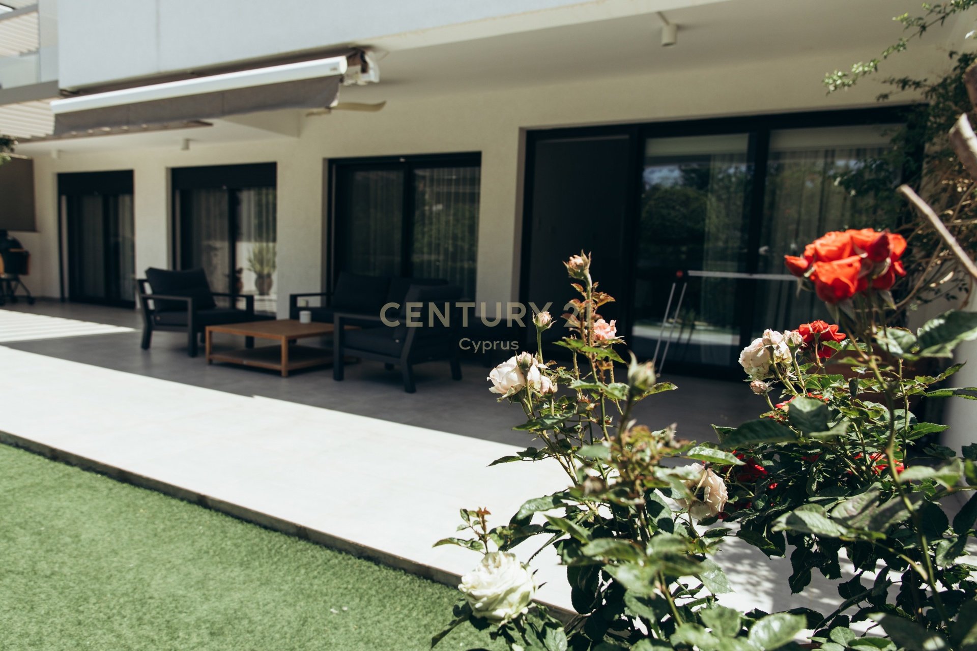 3 bedrooms Apartment in Mesa Geitonia, Limassol, Cyprus No. 58557