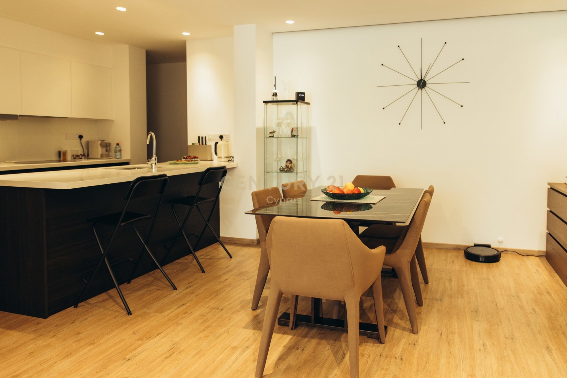 3 bedrooms Apartment in Mesa Geitonia, Limassol, Cyprus No. 58557