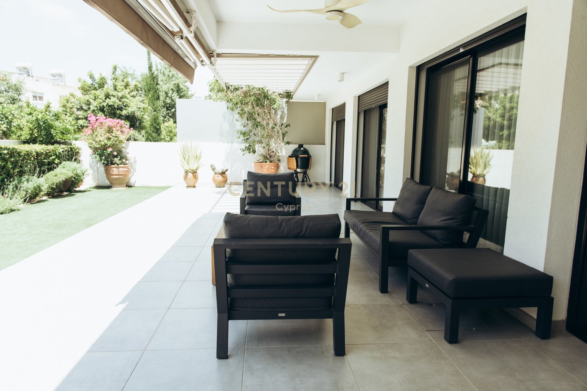 3 bedrooms Apartment in Mesa Geitonia, Limassol, Cyprus No. 58557