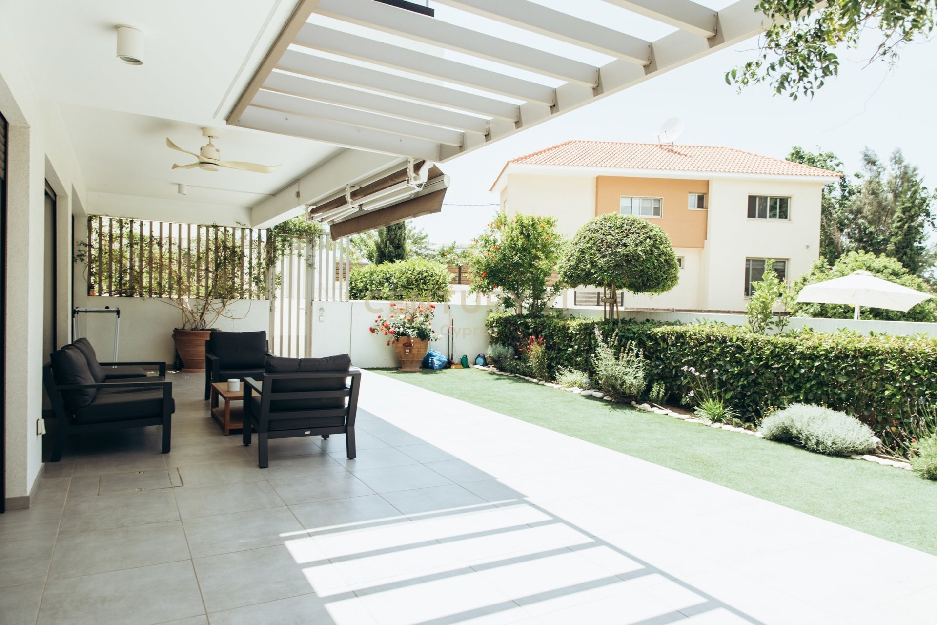 3 bedrooms Apartment in Mesa Geitonia, Limassol, Cyprus No. 58557