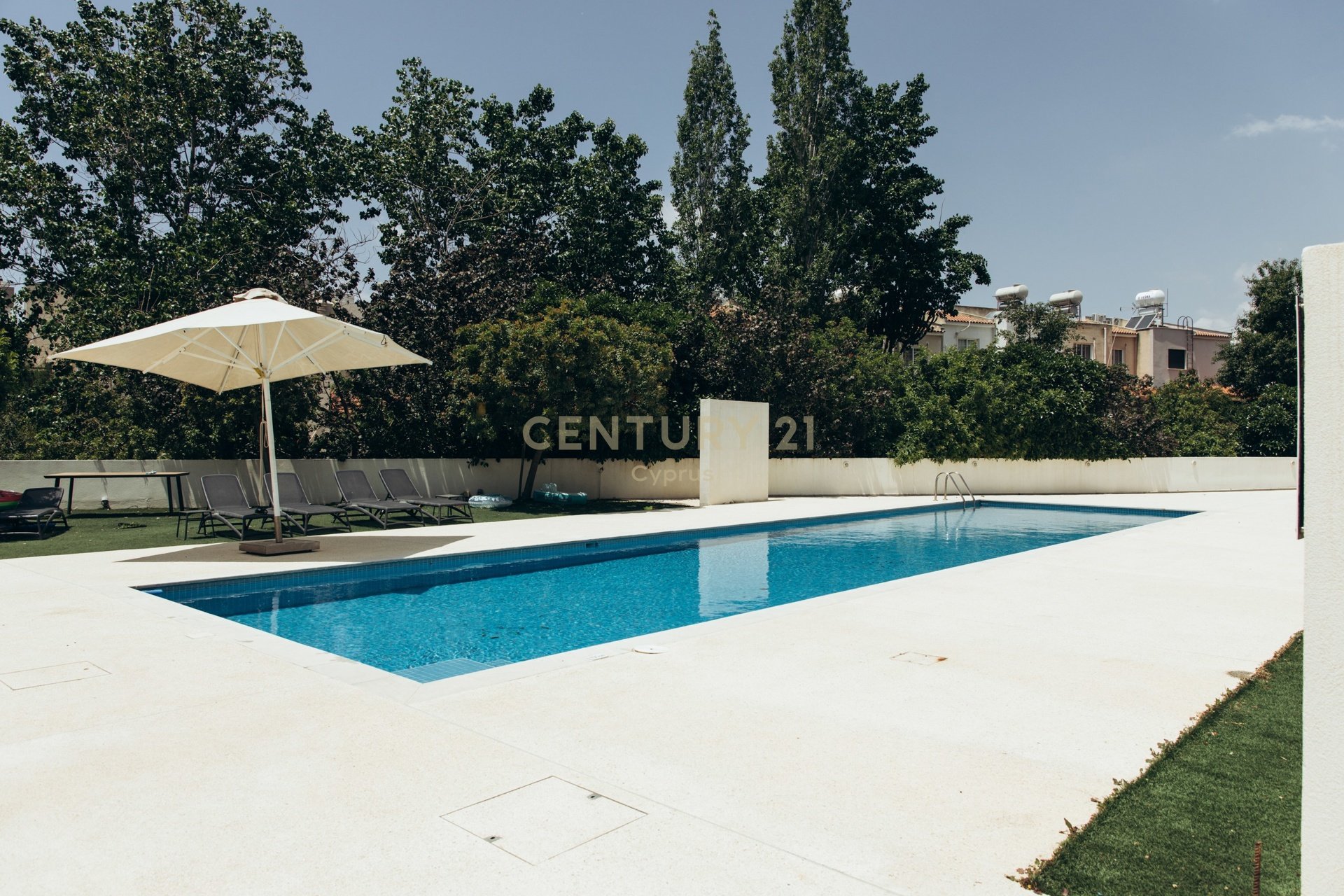 3 bedrooms Apartment in Mesa Geitonia, Limassol, Cyprus No. 58557