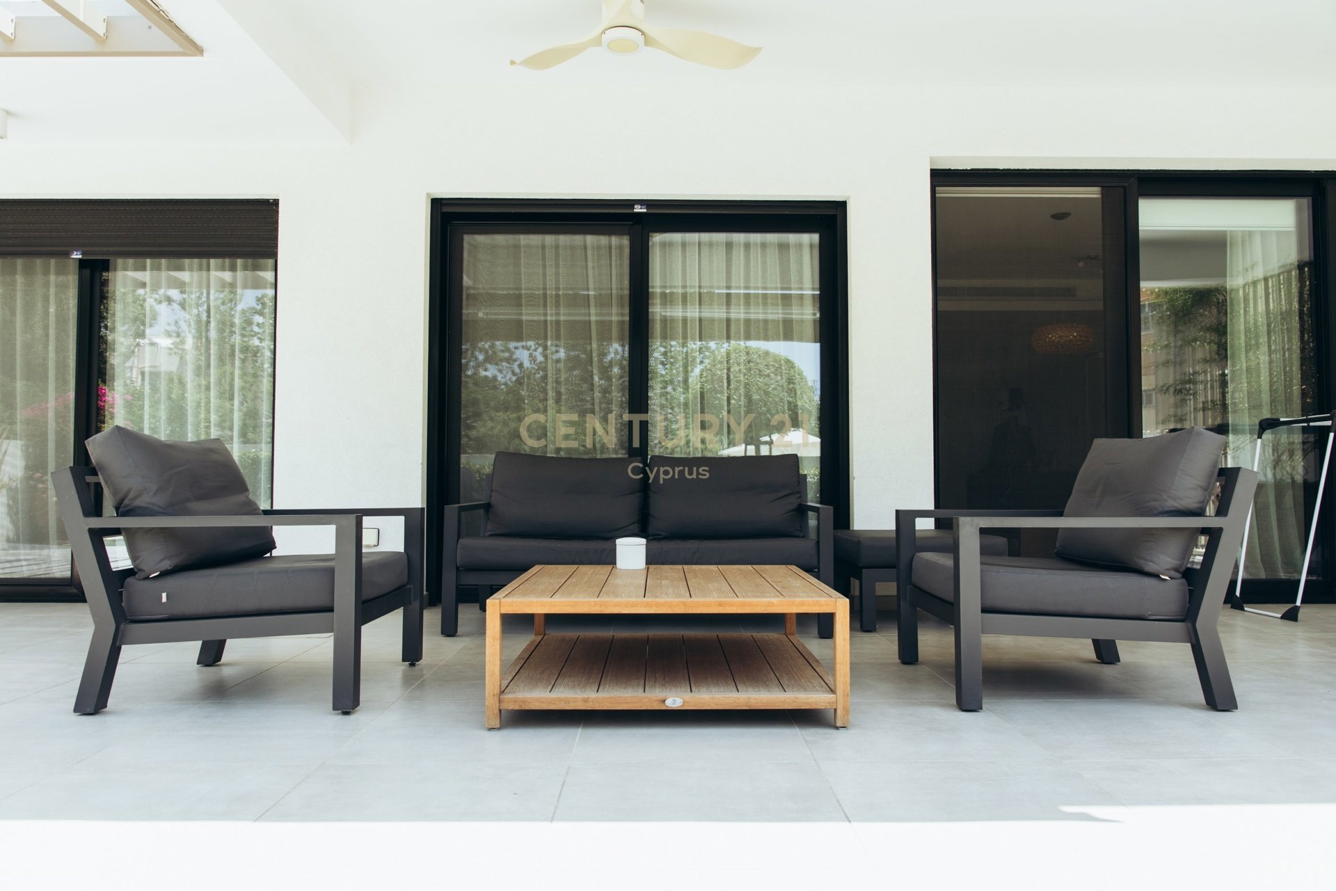 3 bedrooms Apartment in Mesa Geitonia, Limassol, Cyprus No. 58557
