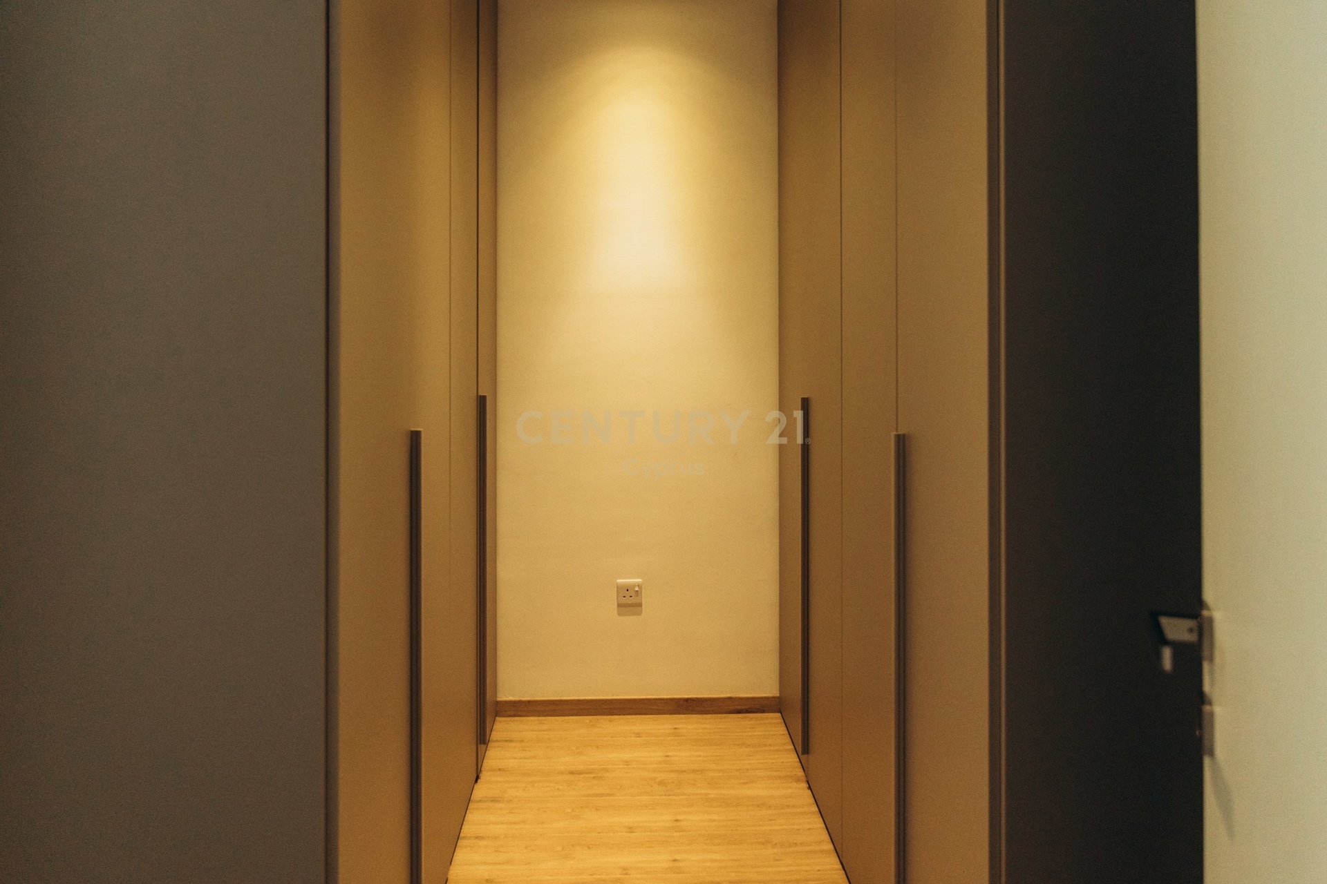 3 bedrooms Apartment in Mesa Geitonia, Limassol, Cyprus No. 58557