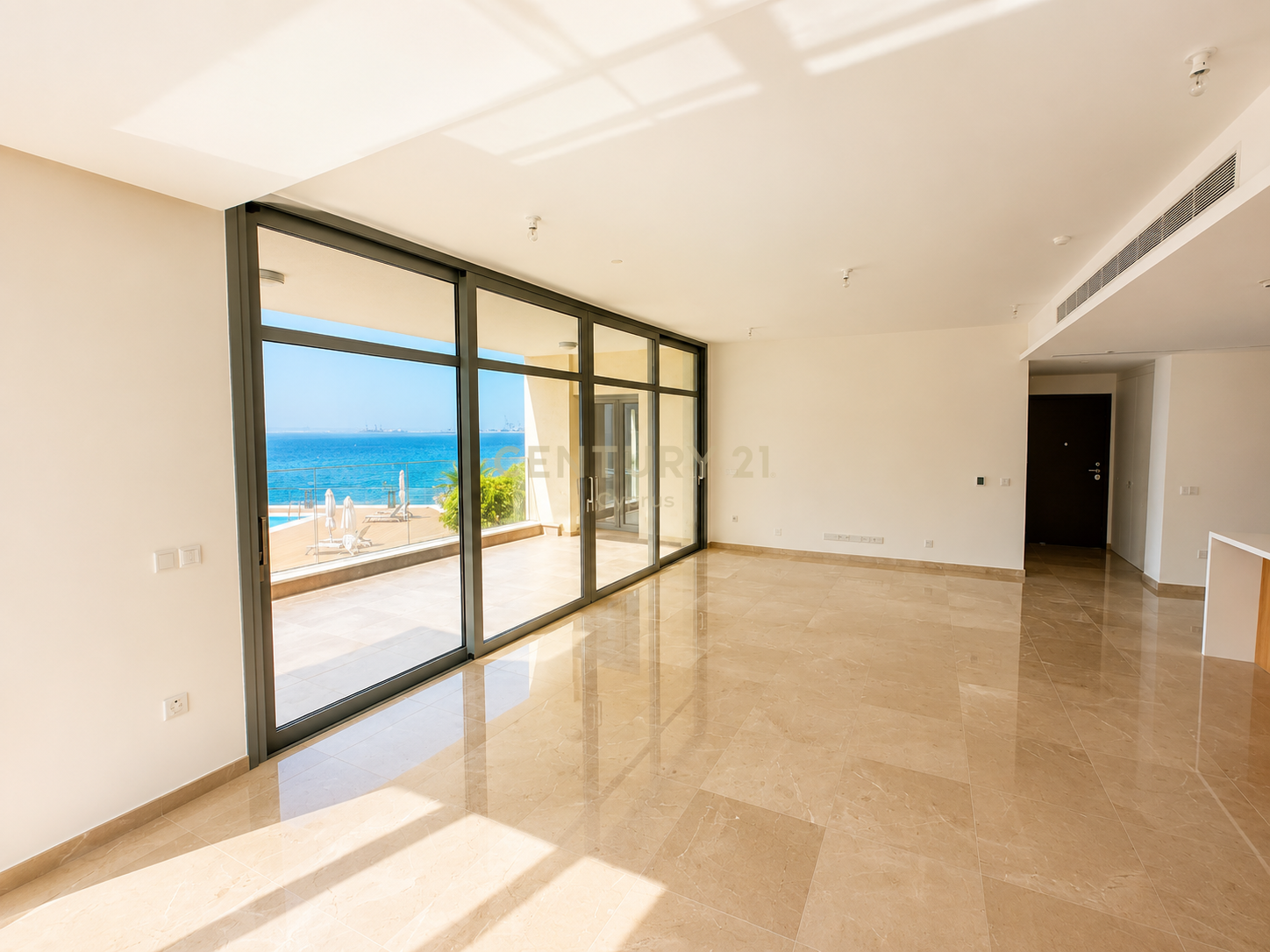 3 bedrooms Apartment in Limassol, Cyprus No. 58556