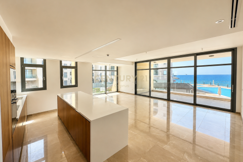 3 bedrooms Apartment in Limassol, Cyprus No. 58556