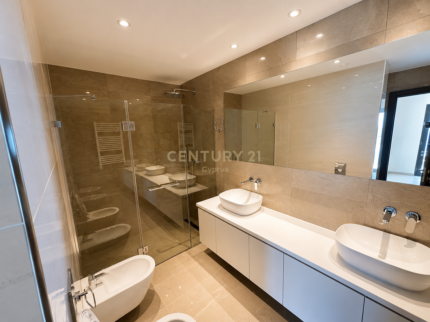 3 bedrooms Apartment in Limassol, Cyprus No. 58556