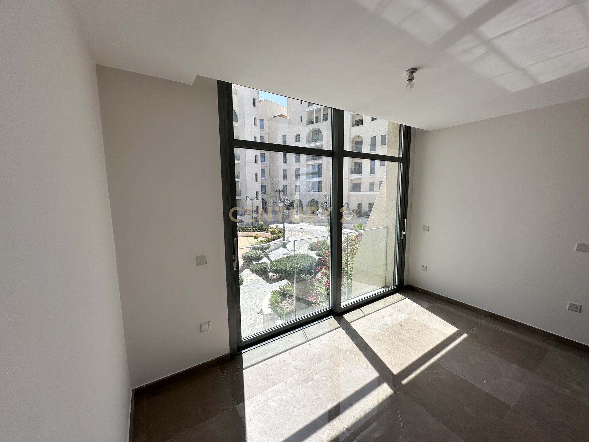 3 bedrooms Apartment in Limassol, Cyprus No. 58556