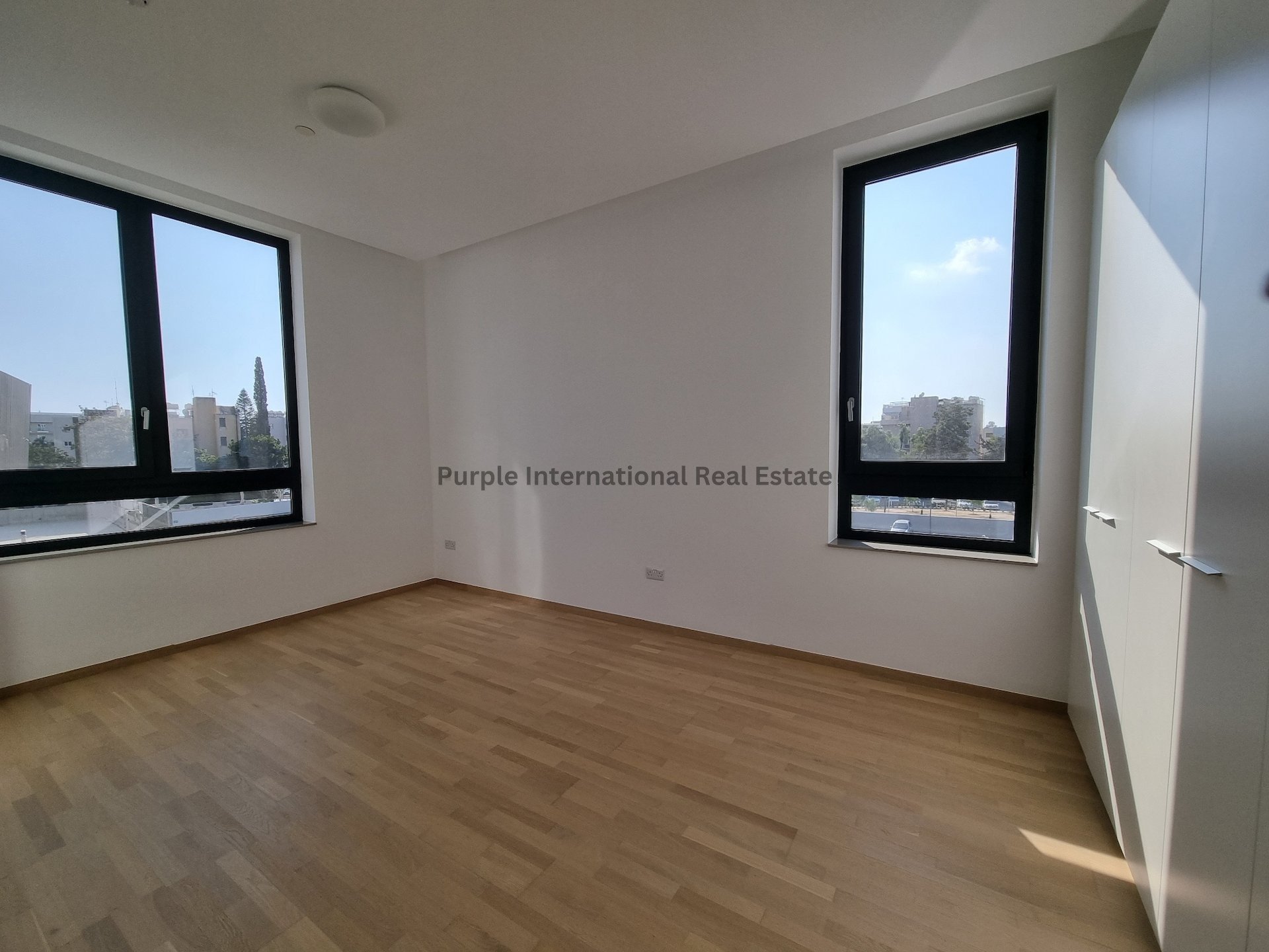 3 bedrooms Apartment in Germasogeia, Limassol, Cyprus No. 8417