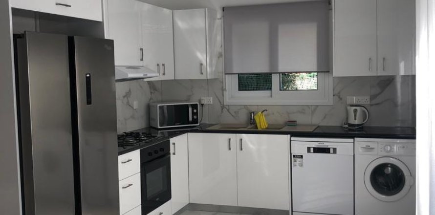 Мезонет с 3 спальнями в Агиос Тихонас, Лимасол,  № 49541