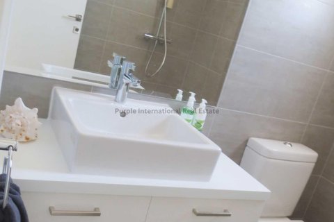 3 bedrooms Villa in Paphos, Cyprus No. 37618 6