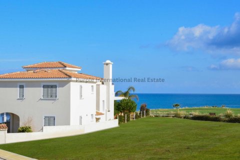 3 bedrooms Villa in Paphos, Cyprus No. 37618 7