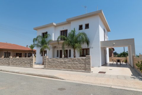4 bedrooms Villa in Frenaros, Ammochostos, Cyprus No. 37620 1