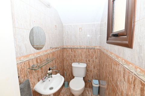 4 bedrooms Villa in Frenaros, Ammochostos, Cyprus No. 37620 3