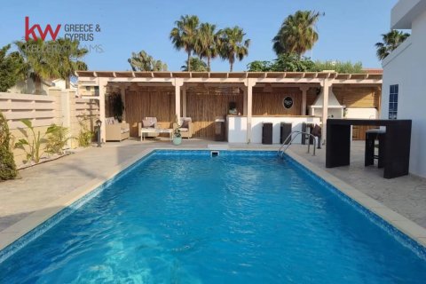 3 bedrooms Bungalow in Meneou, Larnaka,  No. 50012 2