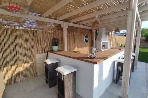 3 bedrooms Bungalow in Meneou, Larnaka,  No. 50012 5