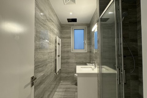 5 bedrooms Villa in Paralimni, Ammochostos,  No. 40629 3